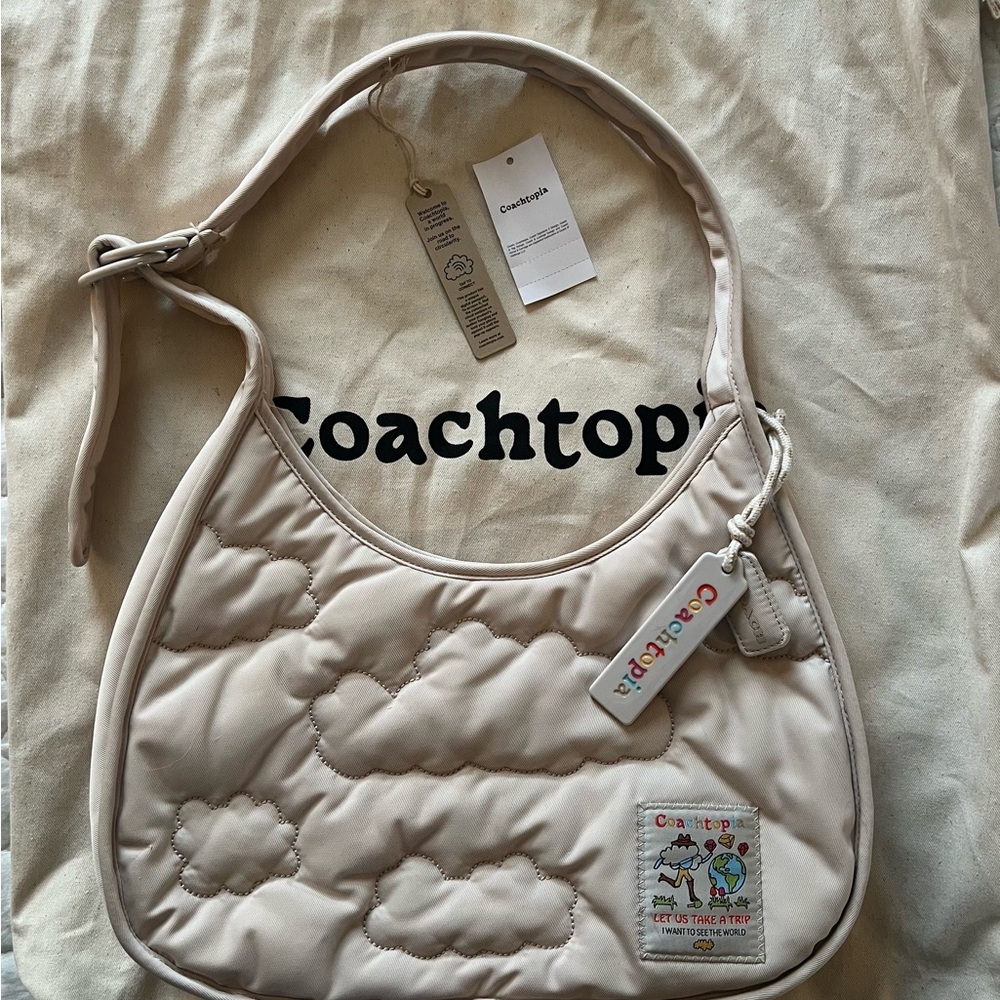Coachtopia  loop Ergo Cream cloud Quilted Shoulder Bag